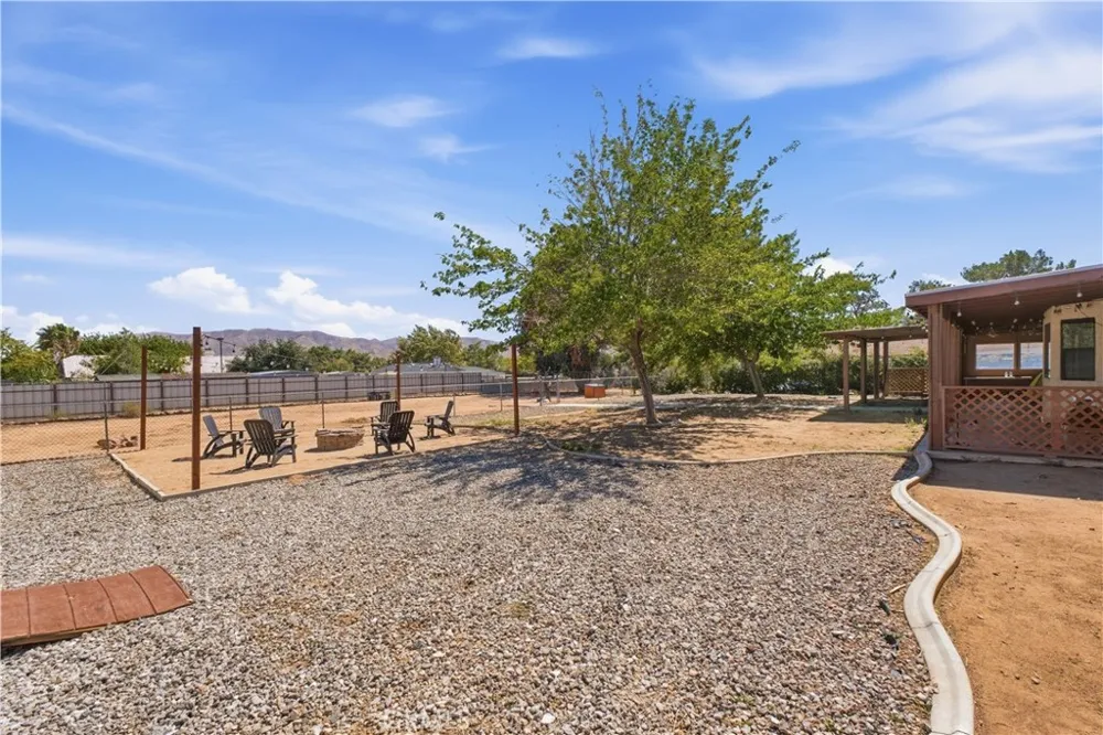 7715 Paisley Ave Hesperia, CA 92345