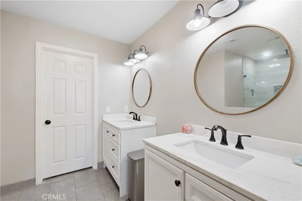 7715 Paisley Ave Hesperia, CA 92345