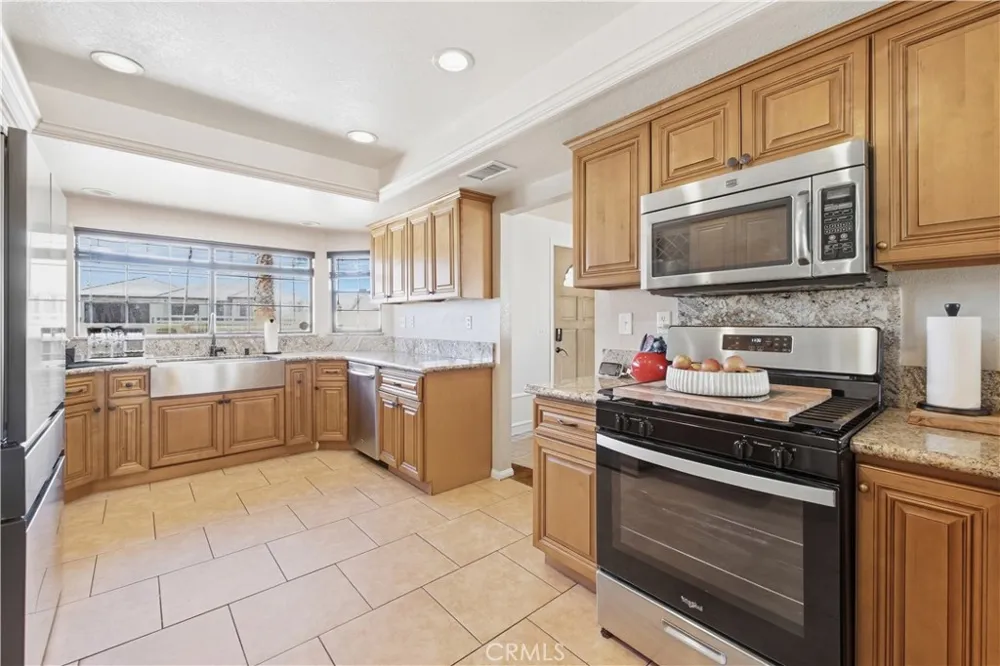 7715 Paisley Ave Hesperia, CA 92345