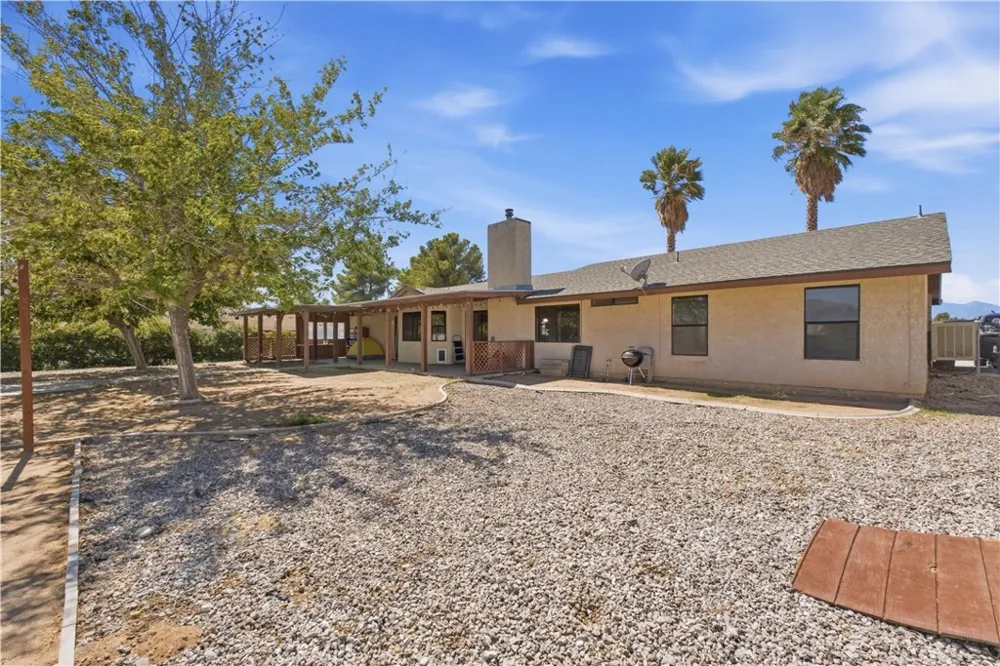 7715 Paisley Ave Hesperia, CA 92345
