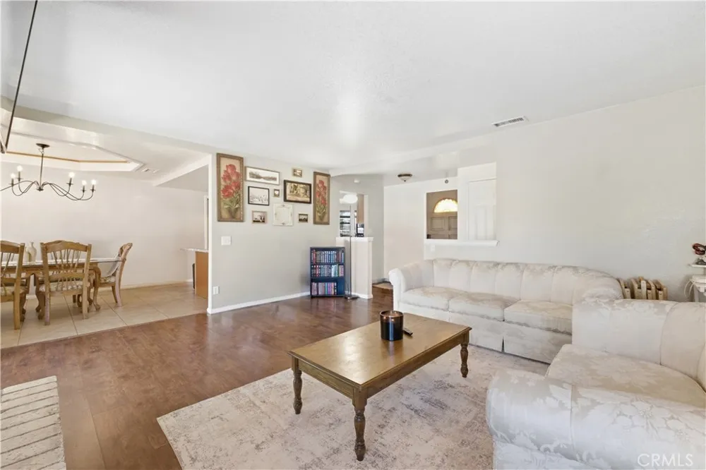 7715 Paisley Ave Hesperia, CA 92345