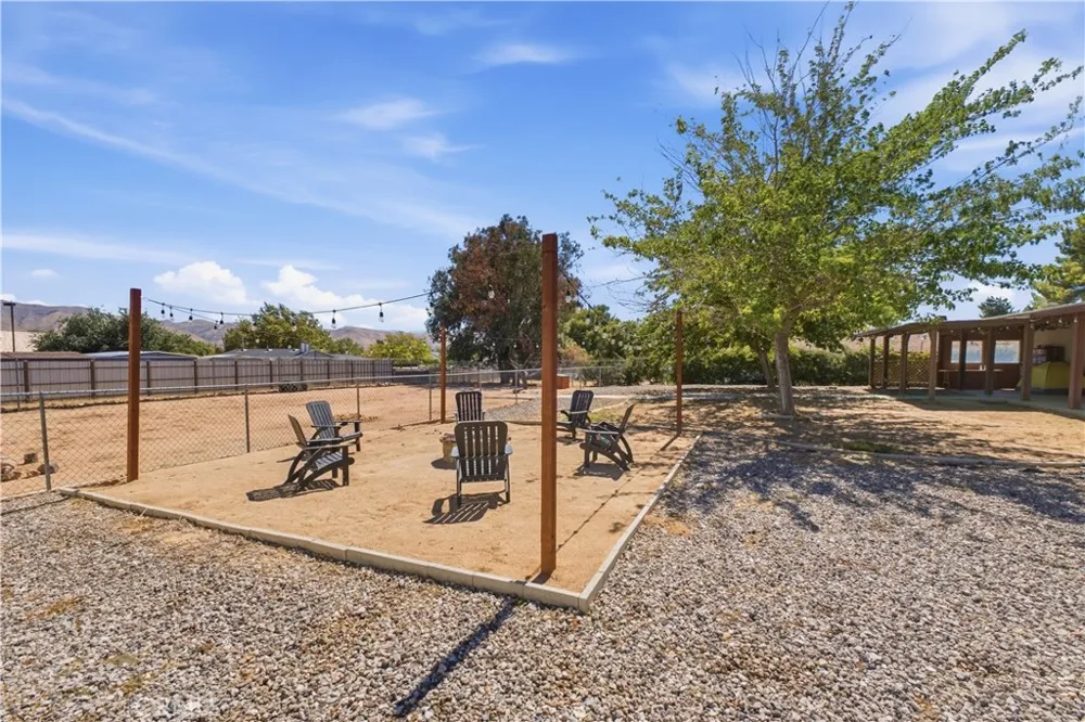 7715 Paisley Ave Hesperia, CA 92345