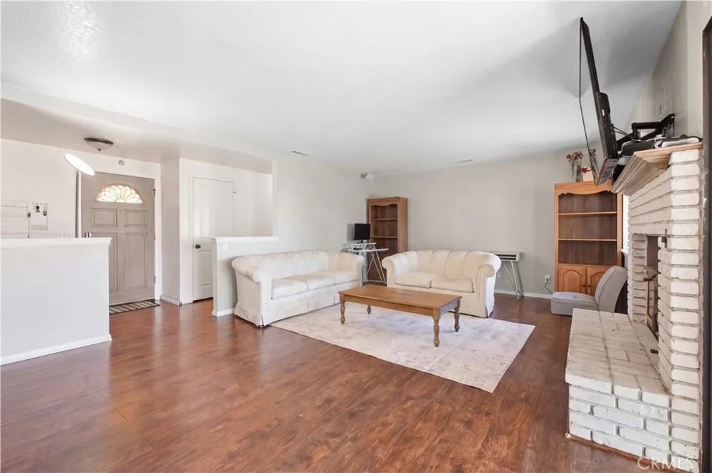 7715 Paisley Ave Hesperia, CA 92345