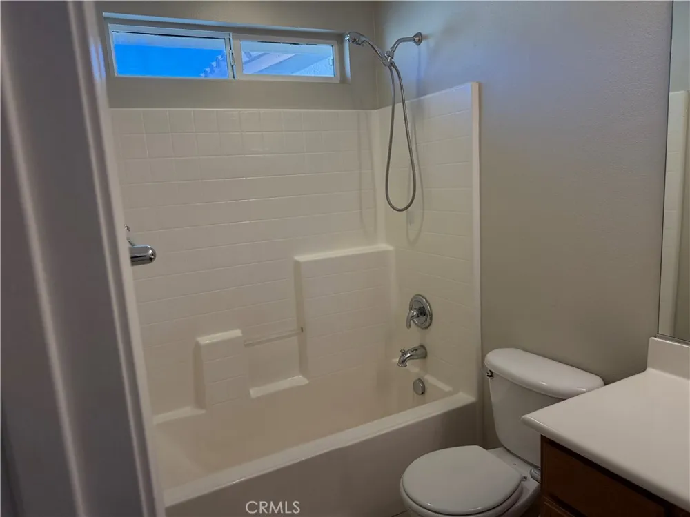 1310 Rover Ln #F Beaumont, CA 92223