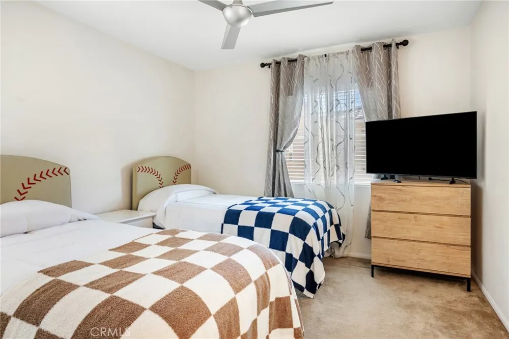 520 Calle Vibrante Palm Desert, CA 92211