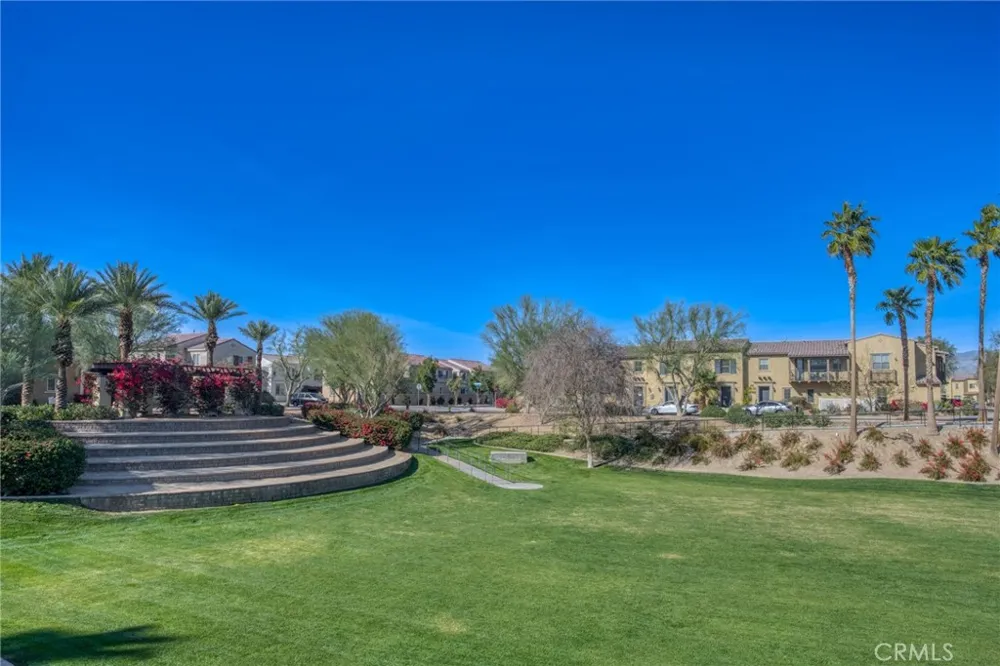 520 Calle Vibrante Palm Desert, CA 92211