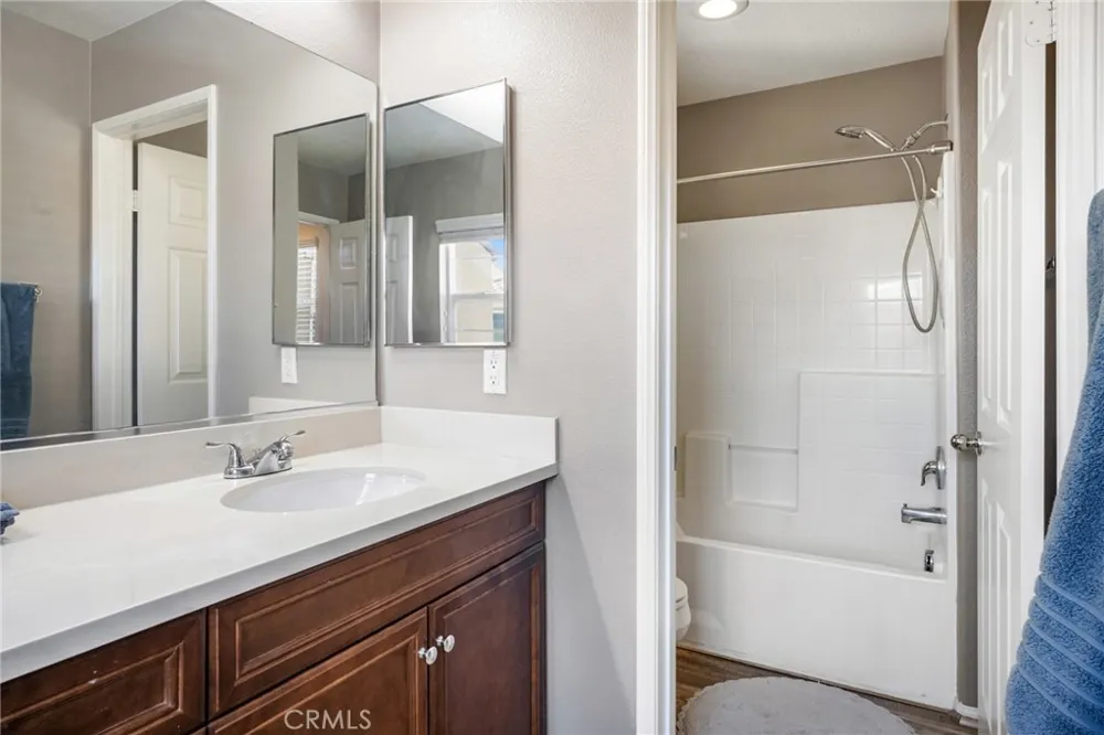 520 Calle Vibrante Palm Desert, CA 92211