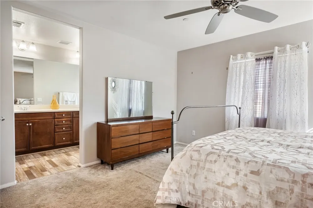 520 Calle Vibrante Palm Desert, CA 92211