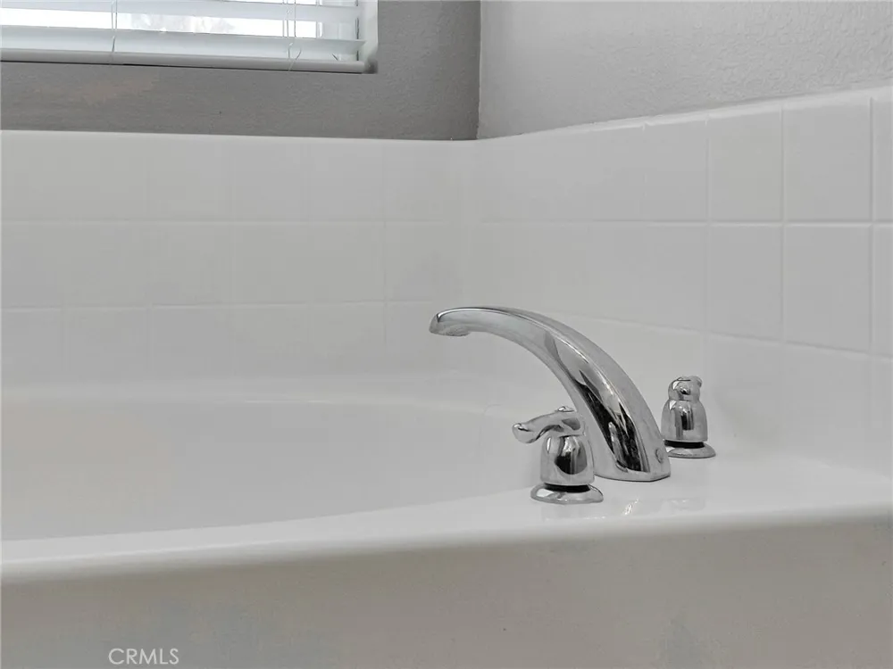 520 Calle Vibrante Palm Desert, CA 92211