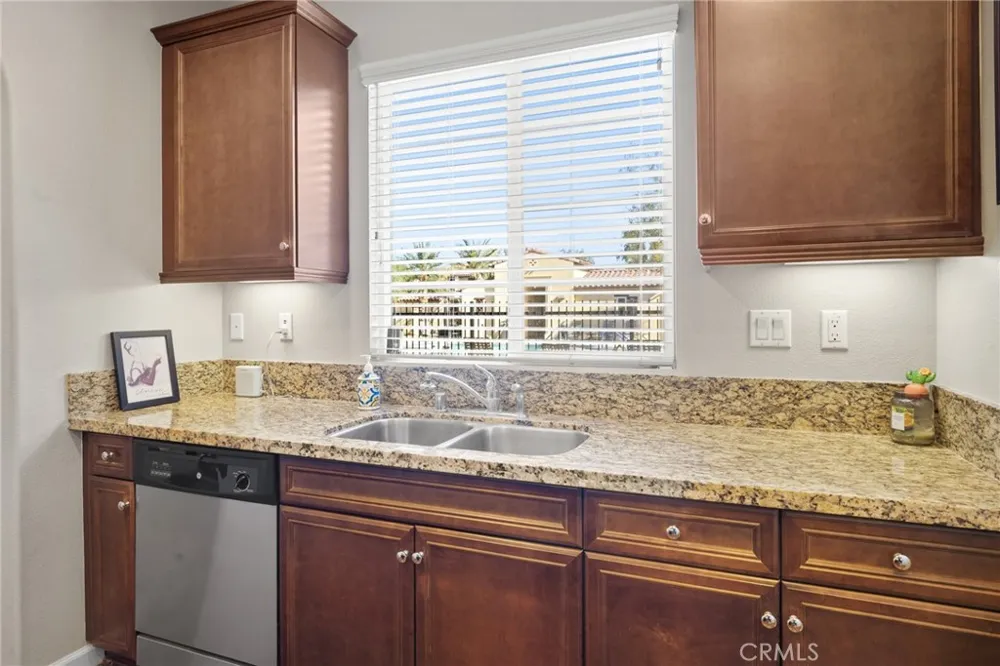 520 Calle Vibrante Palm Desert, CA 92211