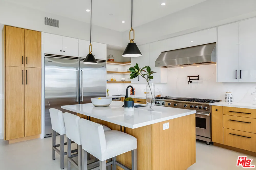 286 Quadro Vecchio Drive Los Angeles, CA 90272