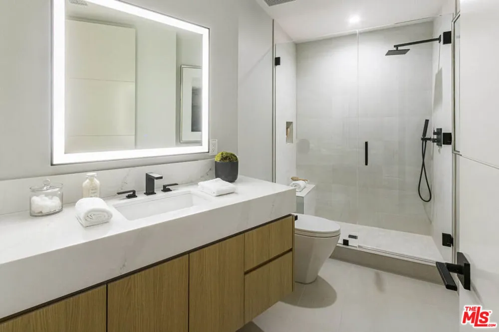 286 Quadro Vecchio Drive Los Angeles, CA 90272