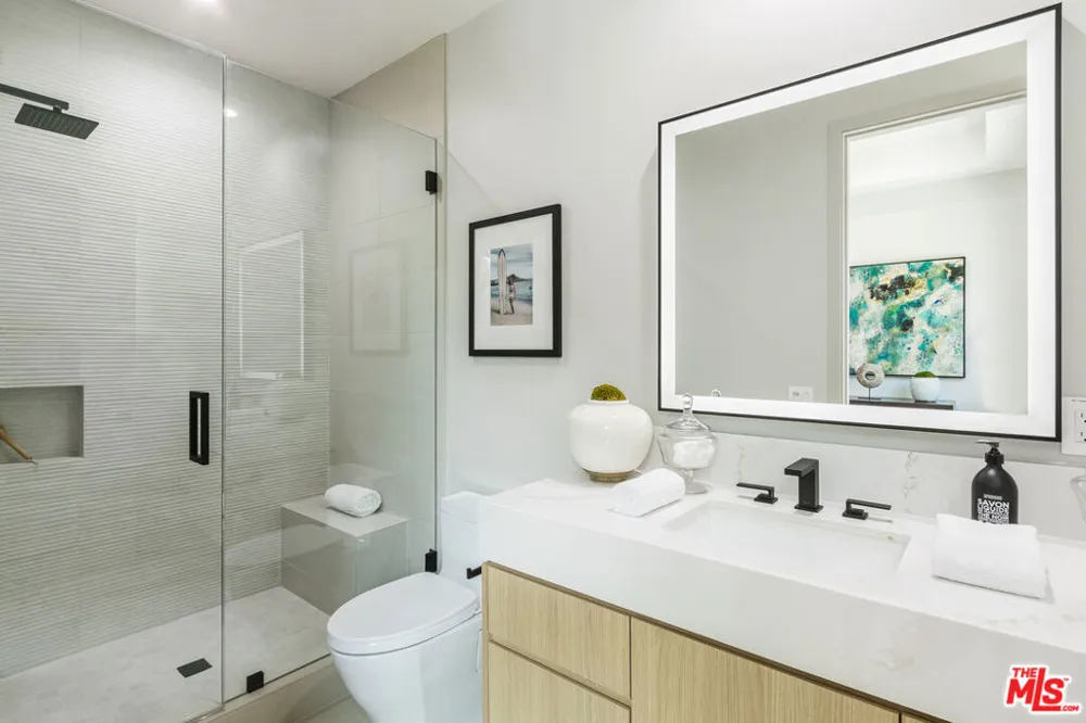 286 Quadro Vecchio Drive Los Angeles, CA 90272