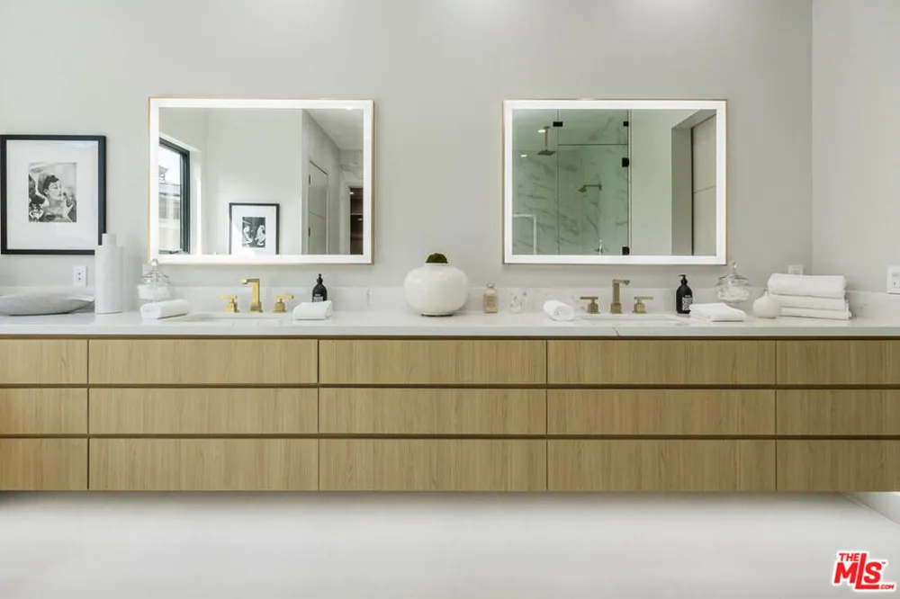 286 Quadro Vecchio Drive Los Angeles, CA 90272