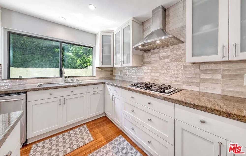 4247 Freedom Drive #502 Calabasas, CA 91302