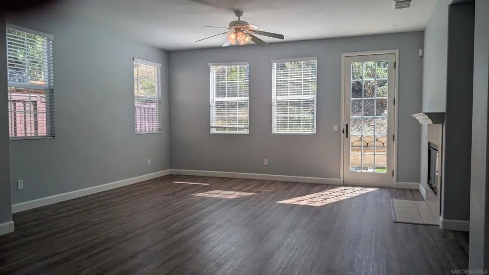 1180 Parkview Drive Oceanside, CA 92057