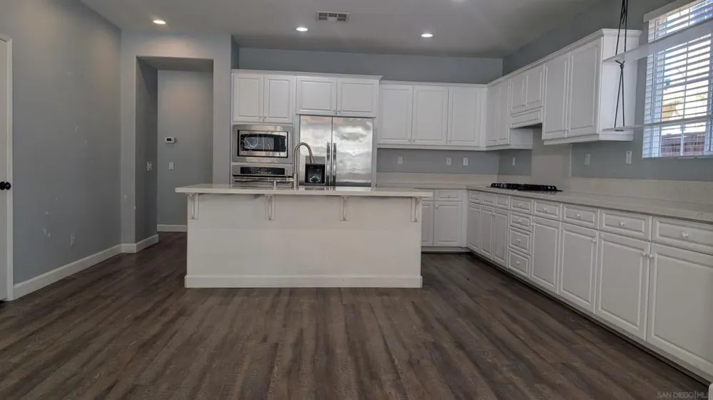 1180 Parkview Drive Oceanside, CA 92057