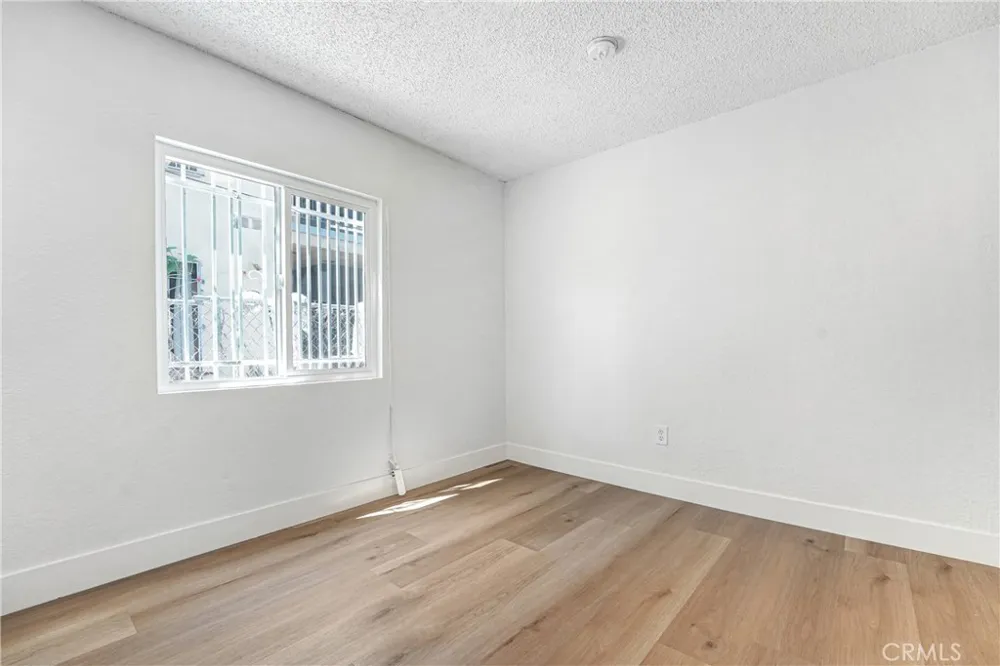 715 E 87th Place Los Angeles, CA 90002