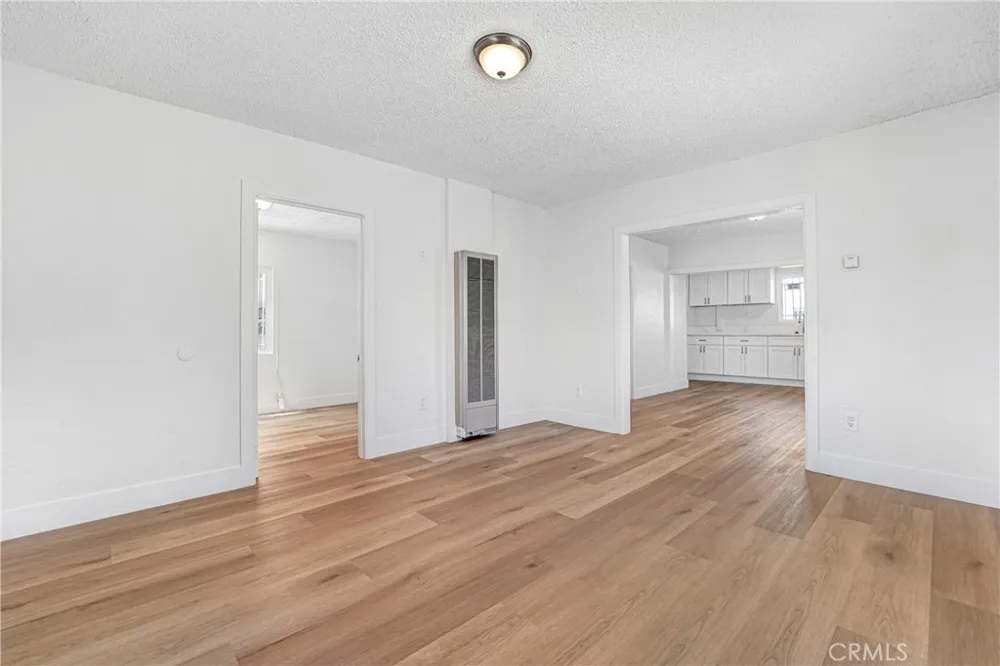 715 E 87th Place Los Angeles, CA 90002