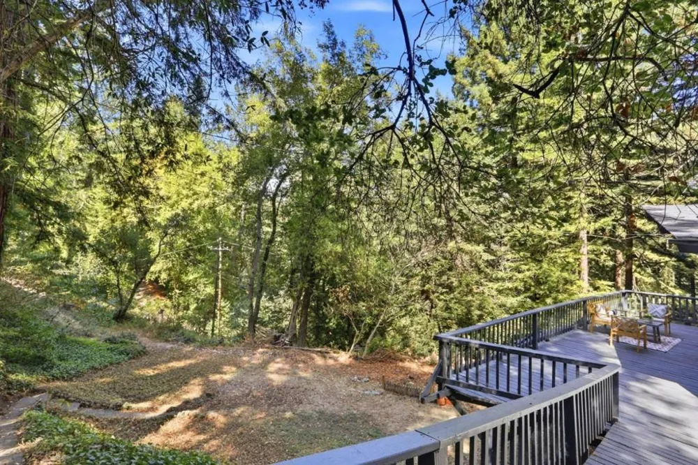 325 Woodland Drive Scotts Valley, CA 95066