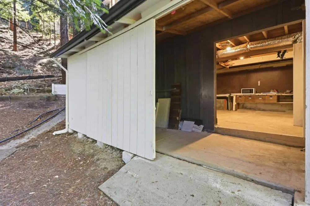 325 Woodland Drive Scotts Valley, CA 95066
