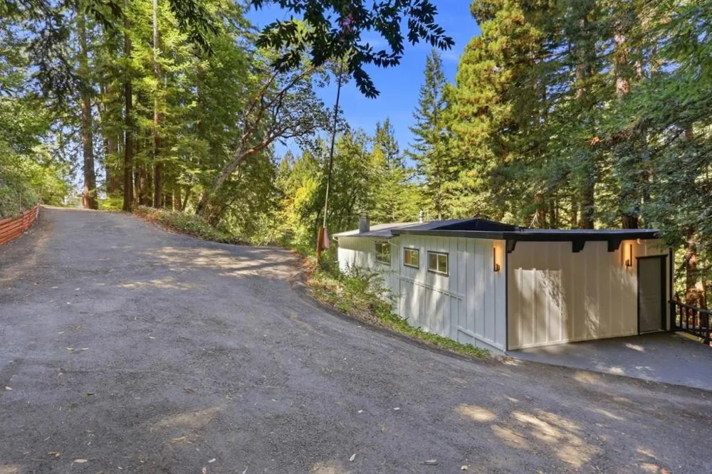 325 Woodland Drive Scotts Valley, CA 95066