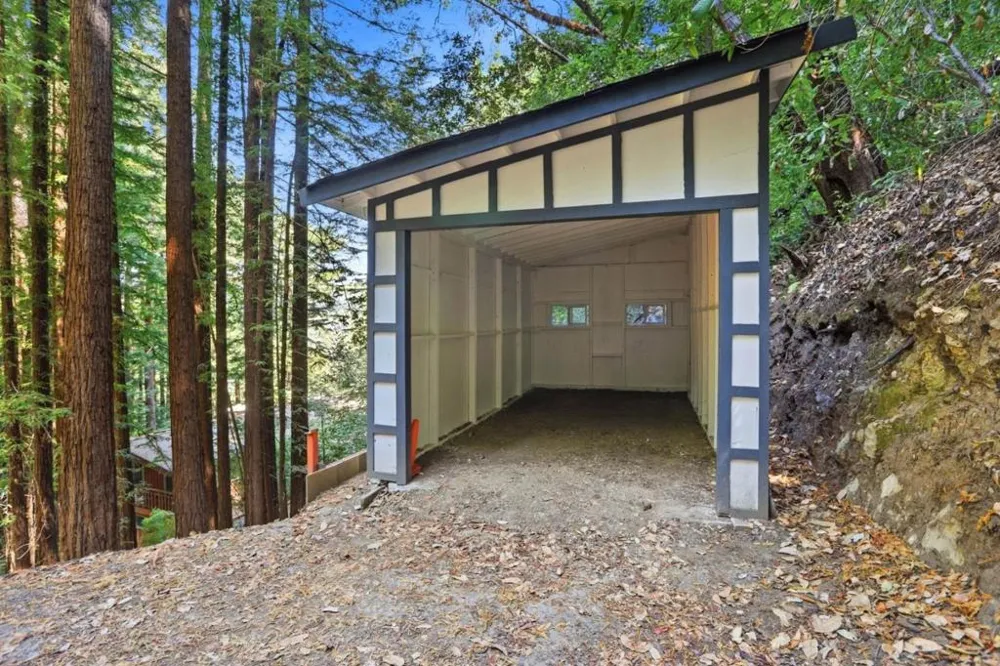 325 Woodland Drive Scotts Valley, CA 95066