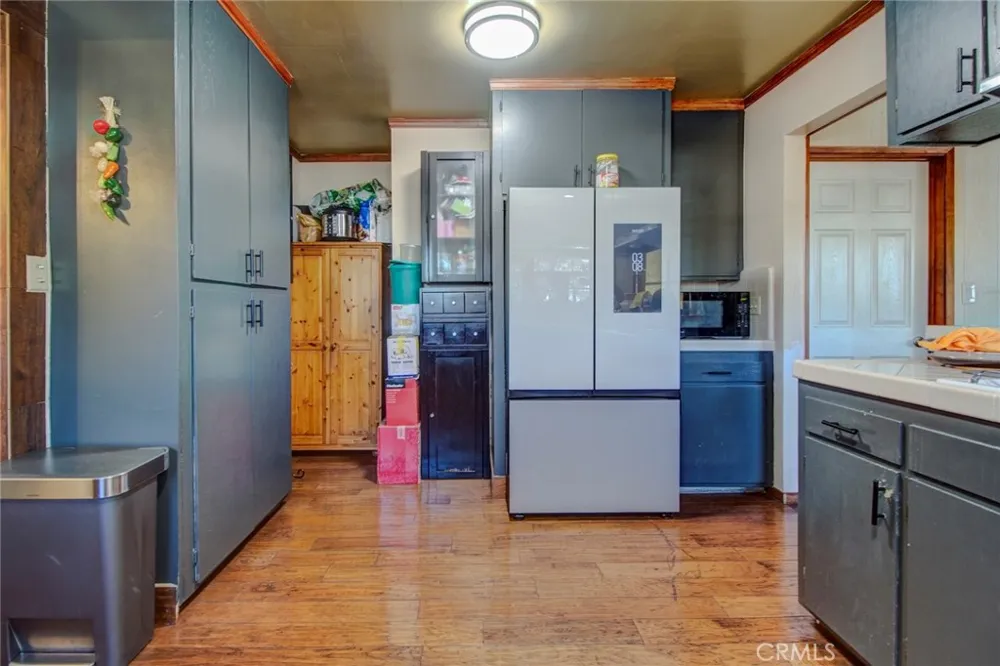 1402 S Poplar Street Santa Ana, CA 92704