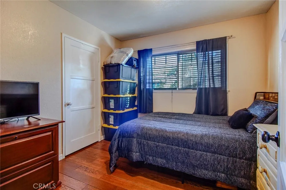 1402 S Poplar Street Santa Ana, CA 92704
