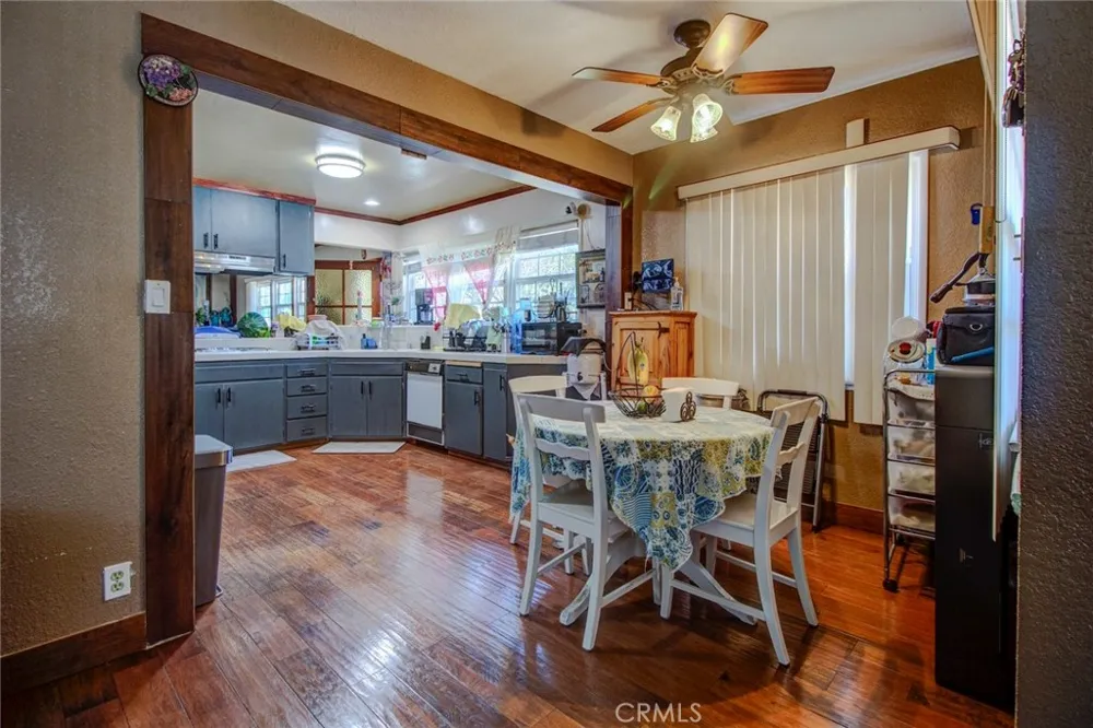 1402 S Poplar Street Santa Ana, CA 92704
