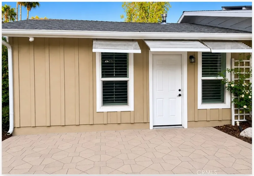 18760 Welby Way Reseda, CA 91335