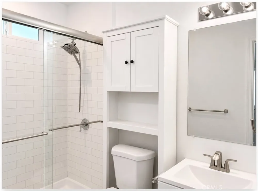 18760 Welby Way Reseda, CA 91335