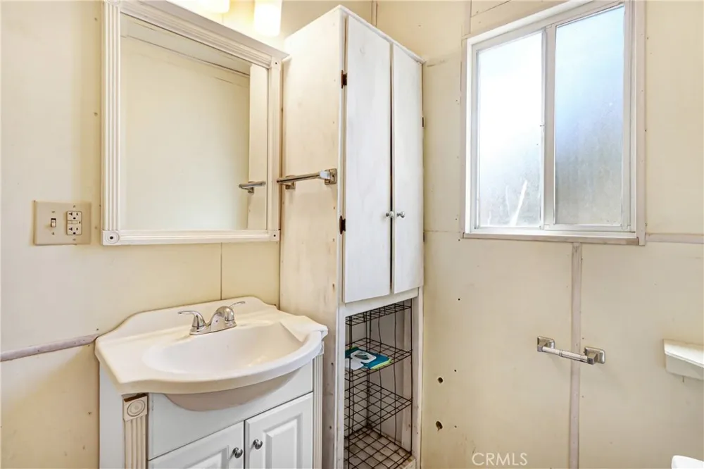 6720 Gaylord Riverside, CA 92505