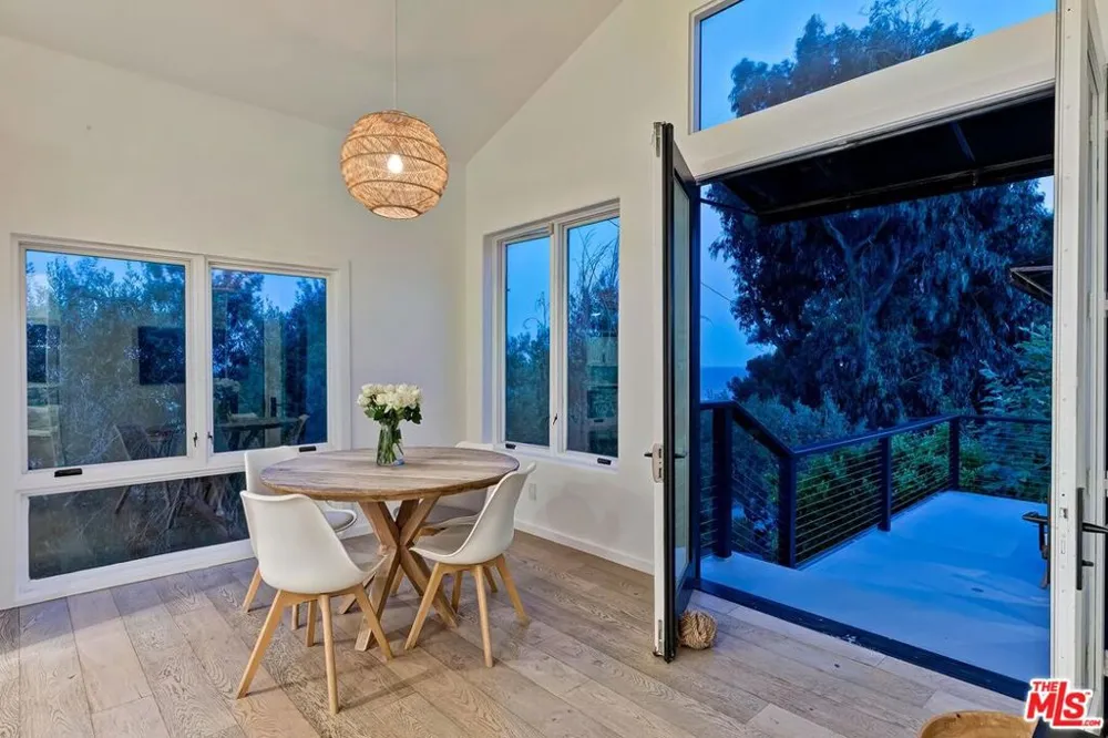 33002 Pacific Coast Highway Malibu, CA 90265