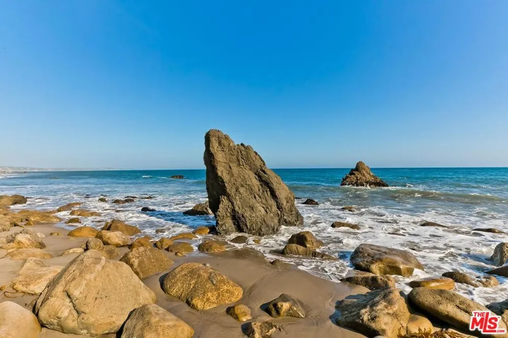 33002 Pacific Coast Highway Malibu, CA 90265