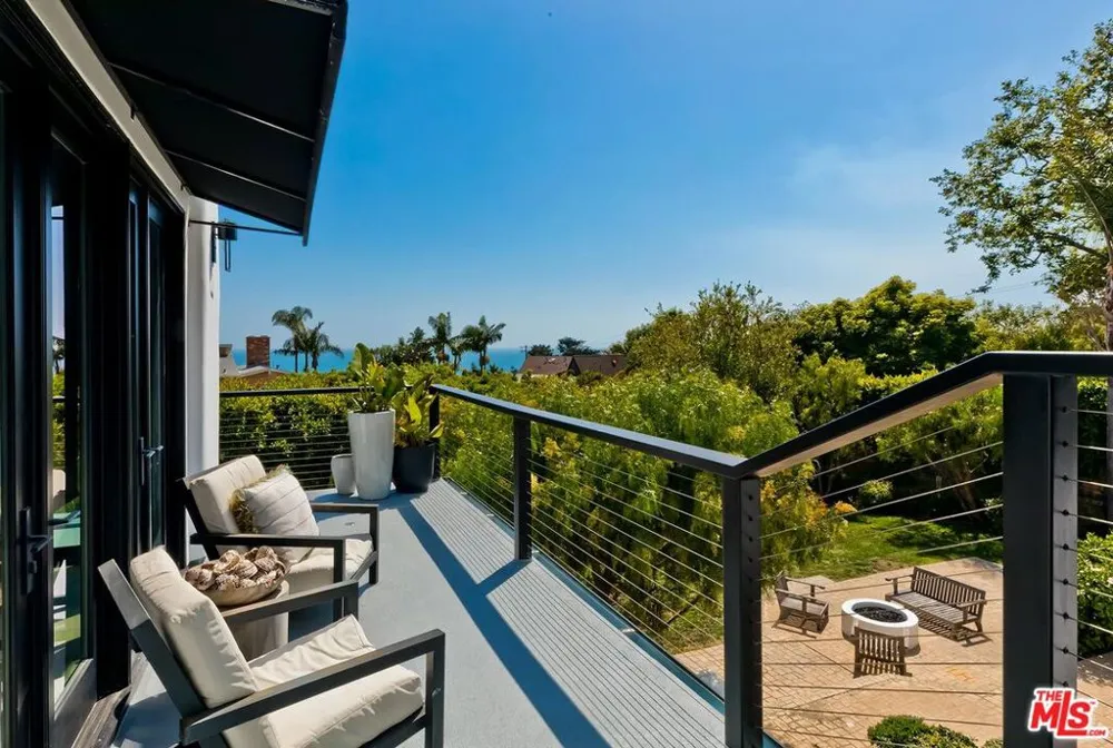 33002 Pacific Coast Highway Malibu, CA 90265