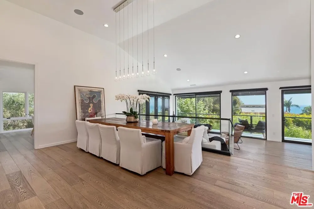 33002 Pacific Coast Highway Malibu, CA 90265
