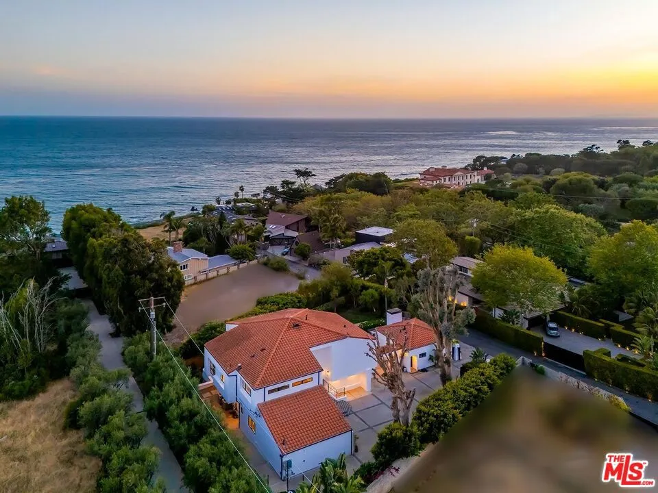 33002 Pacific Coast Highway Malibu, CA 90265