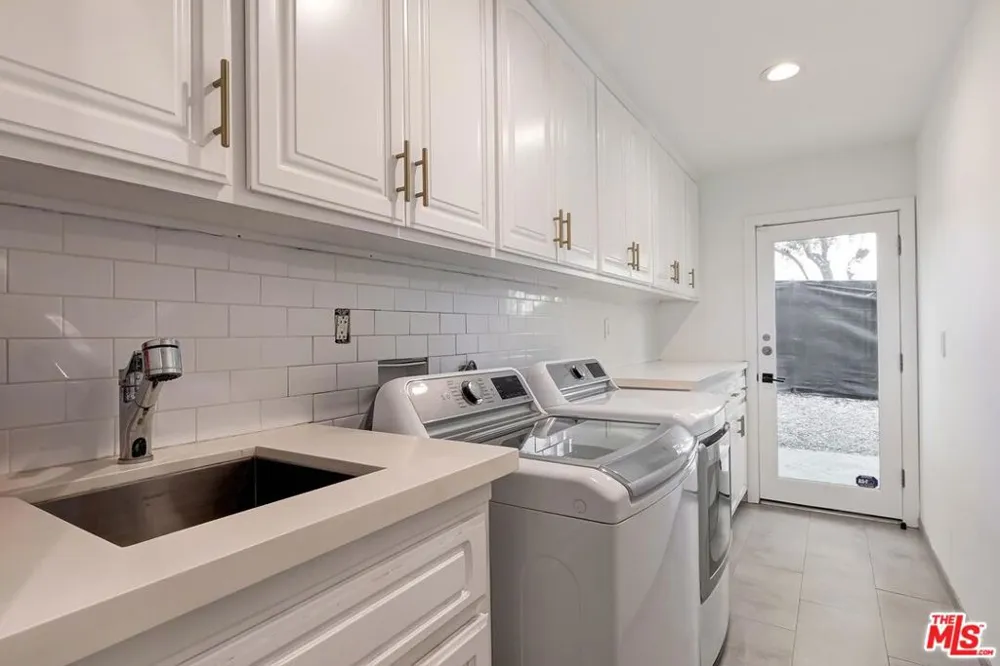 33002 Pacific Coast Highway Malibu, CA 90265