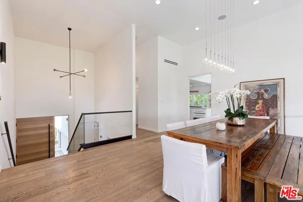 33002 Pacific Coast Highway Malibu, CA 90265