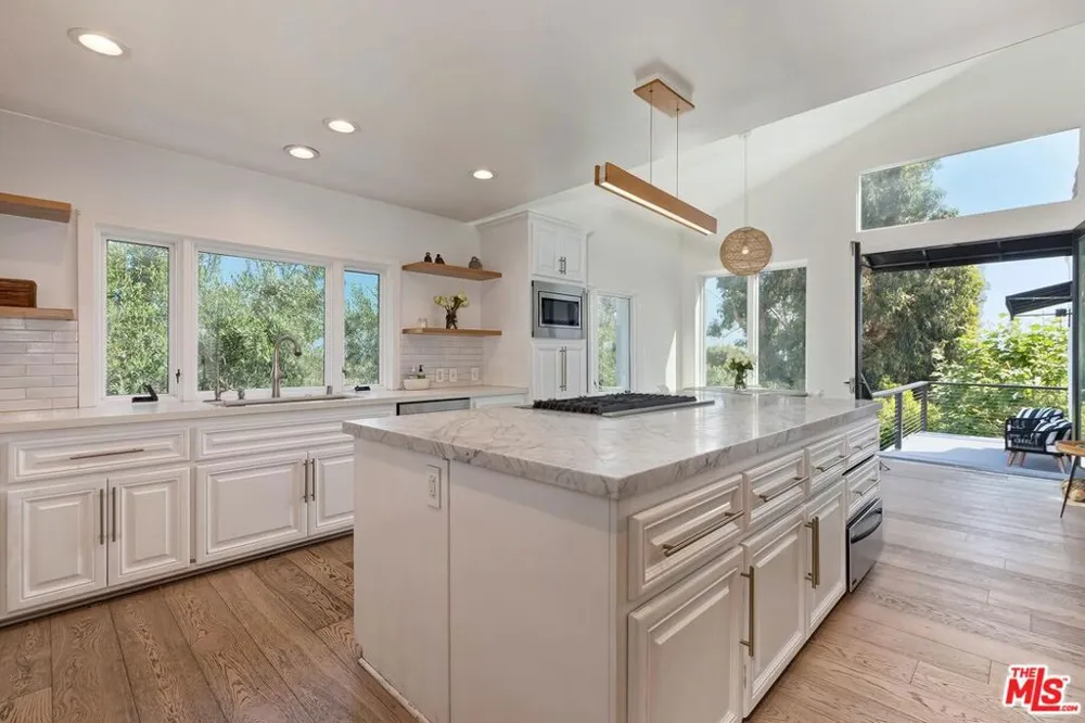 33002 Pacific Coast Highway Malibu, CA 90265