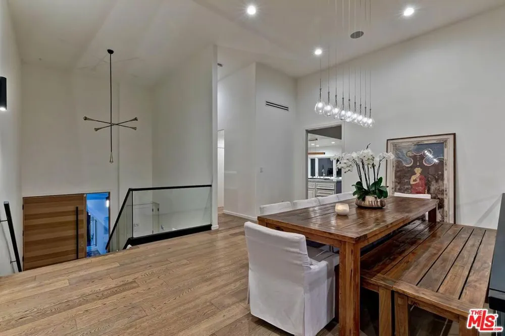 33002 Pacific Coast Highway Malibu, CA 90265