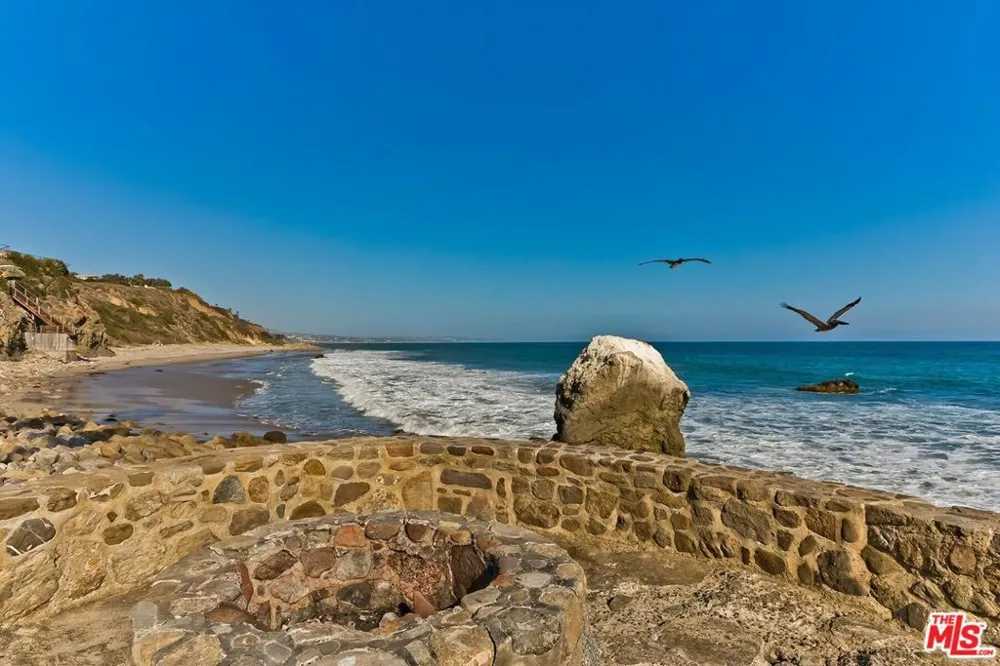 33002 Pacific Coast Highway Malibu, CA 90265