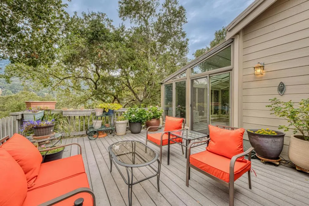 122 White Oaks Lane Carmel Valley, CA 93924