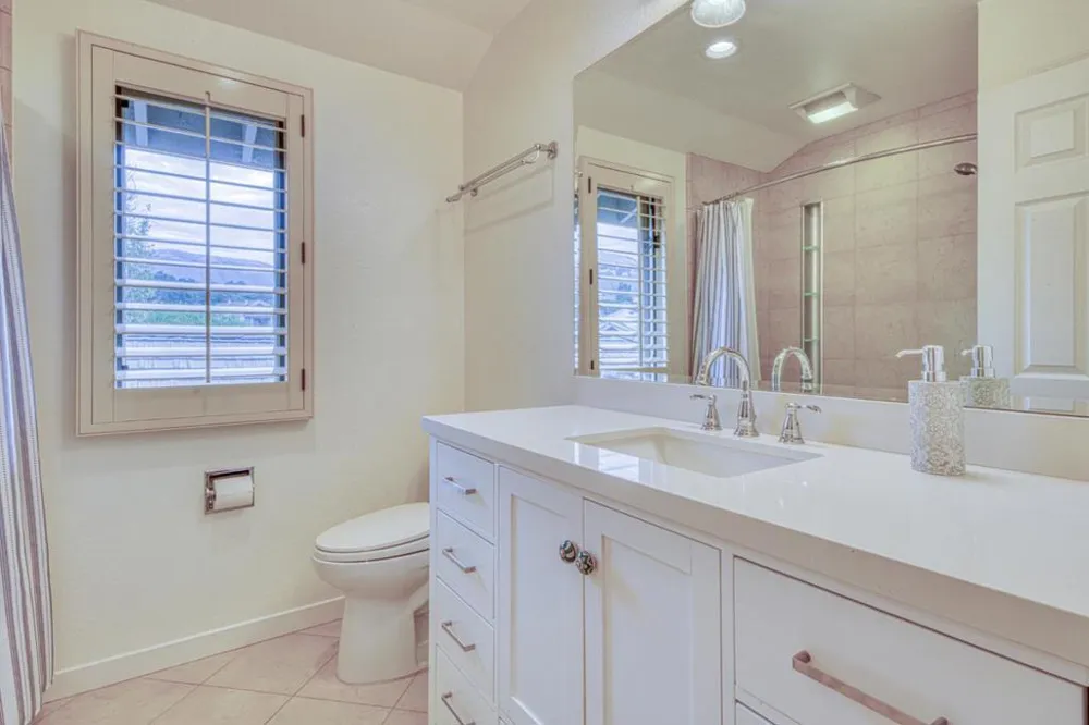 122 White Oaks Lane Carmel Valley, CA 93924