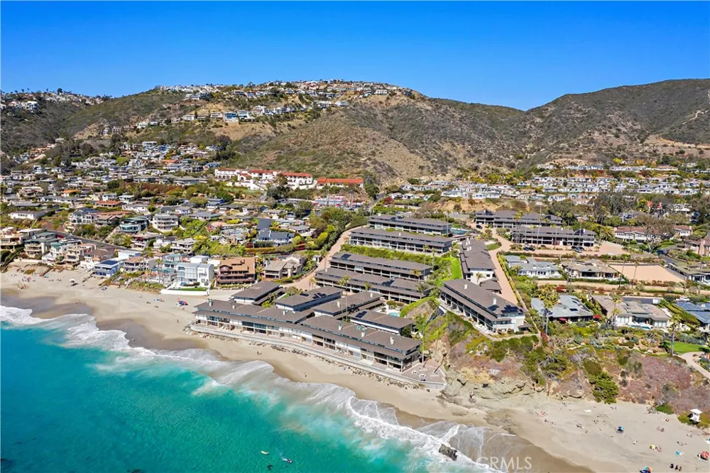 37 Blue Lagoon Laguna Beach, CA 92651