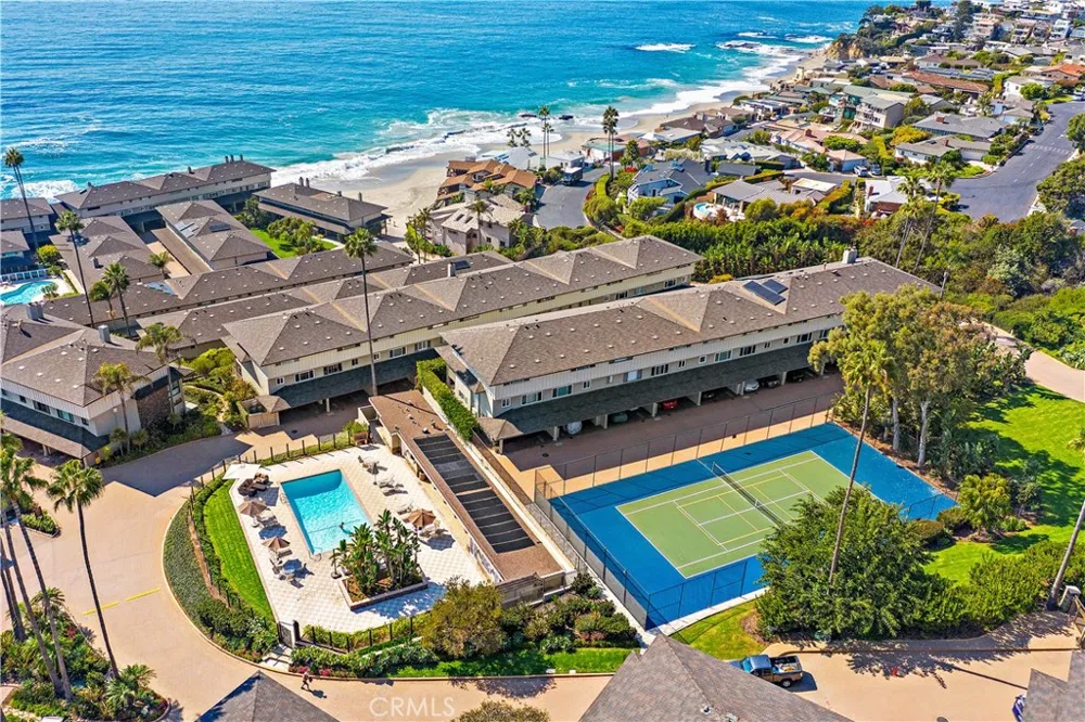 37 Blue Lagoon Laguna Beach, CA 92651