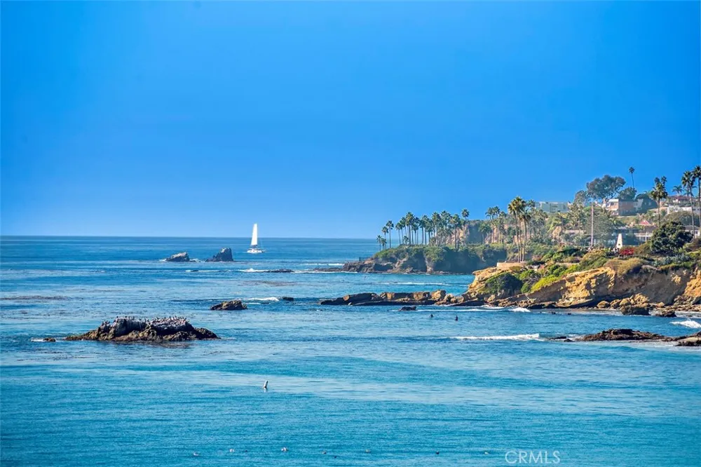 37 Blue Lagoon Laguna Beach, CA 92651