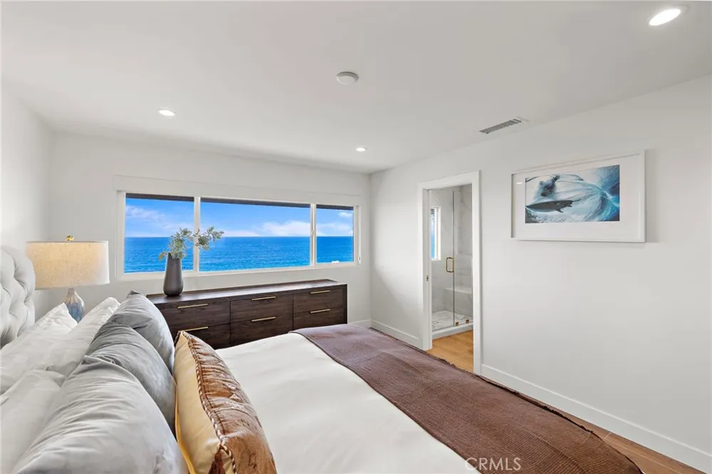 37 Blue Lagoon Laguna Beach, CA 92651