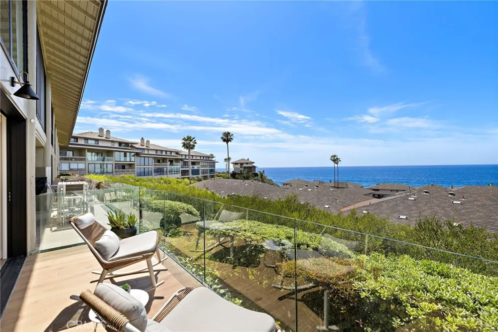 37 Blue Lagoon Laguna Beach, CA 92651